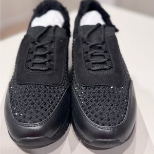 Kenneth Cole Reaction Cari Cozy Jeweled Sneakers - 7.5 Black (NWOT)